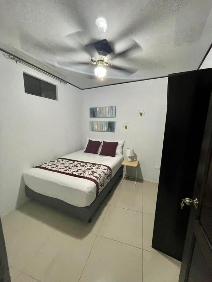 Apartamentos Cielo #1, Airport Juan Santamaria Alajuela ภายนอก รูปภาพ